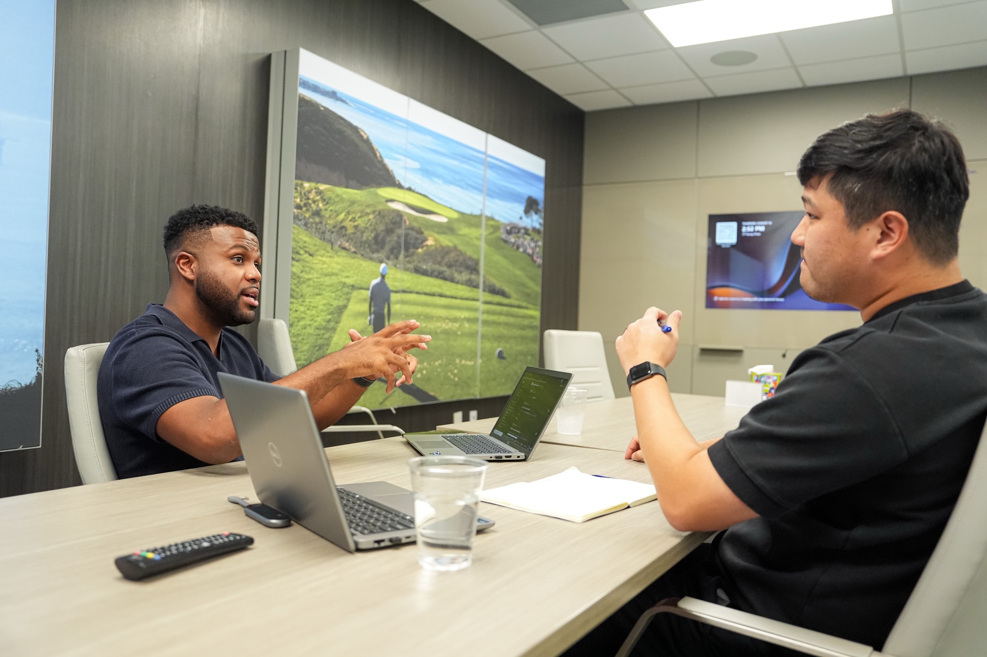 PGA TOUR Superstore associate